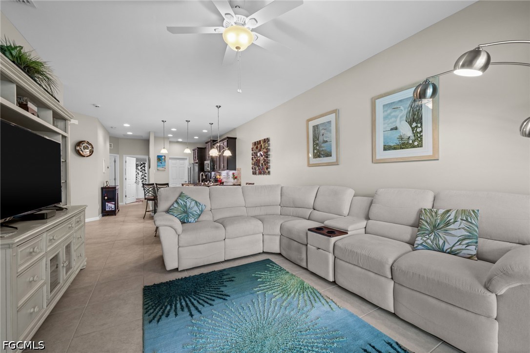3105 Redstone CIR