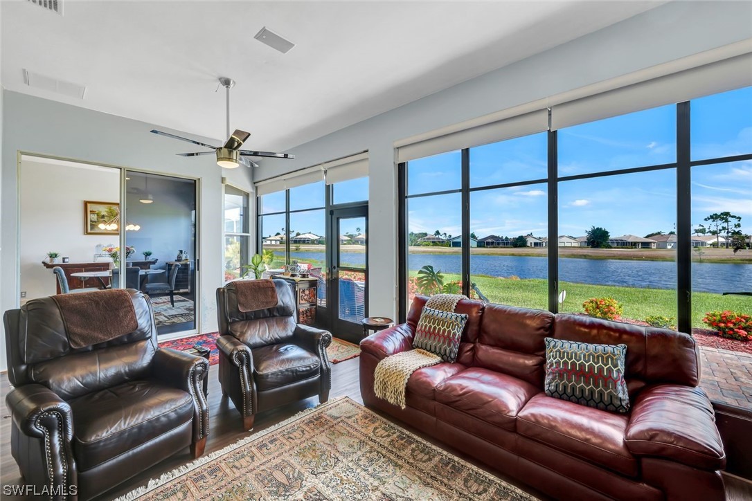 2242 Oxford Ridge CIR