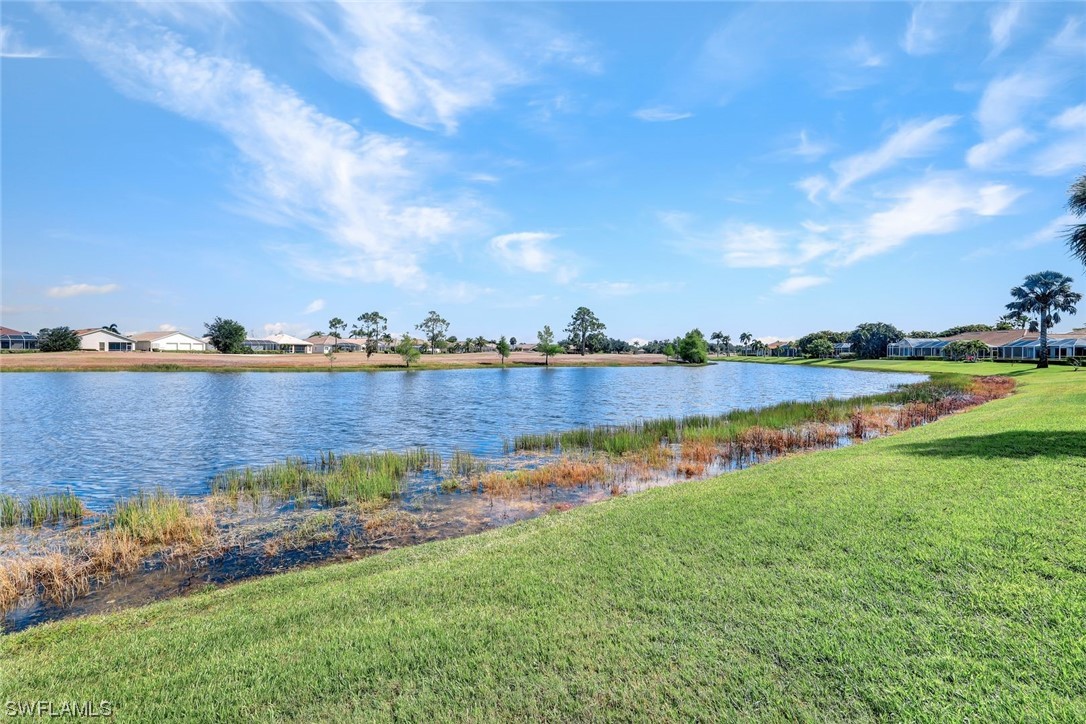 2242 Oxford Ridge CIR