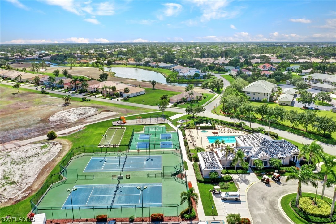 2242 Oxford Ridge CIR