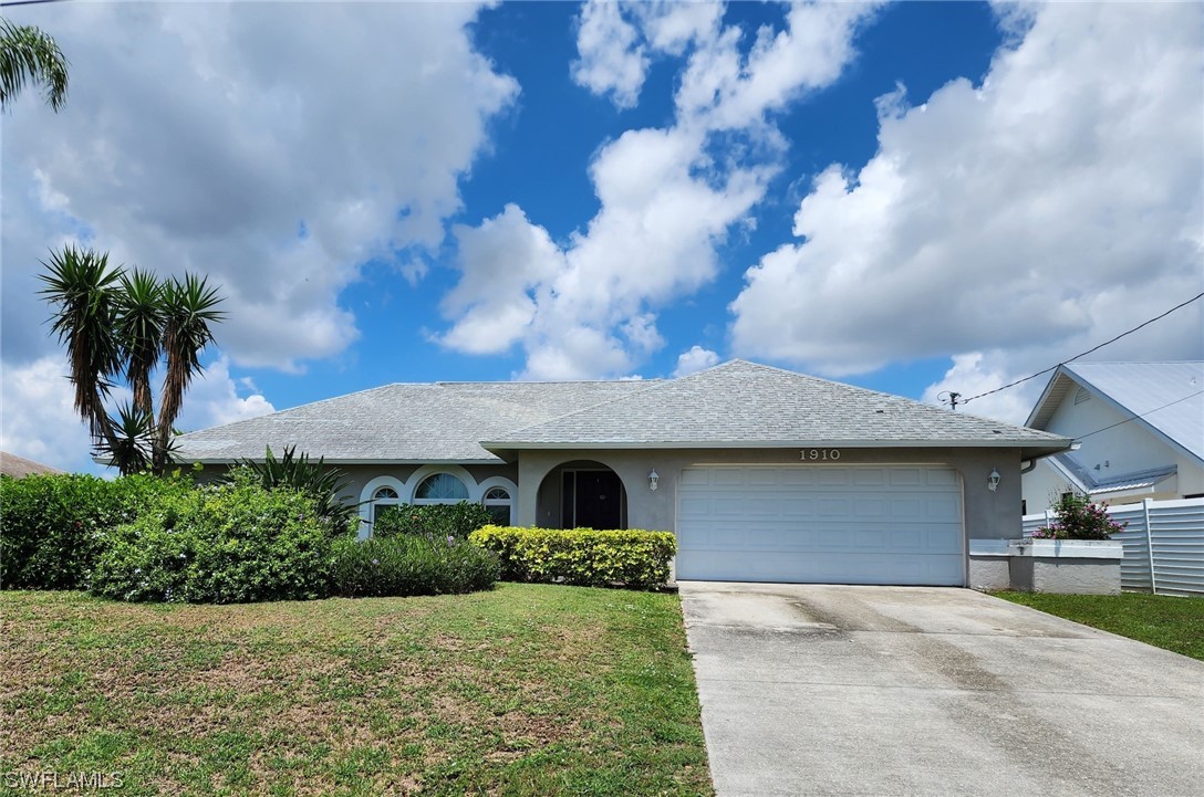 1910 SE 10th PL