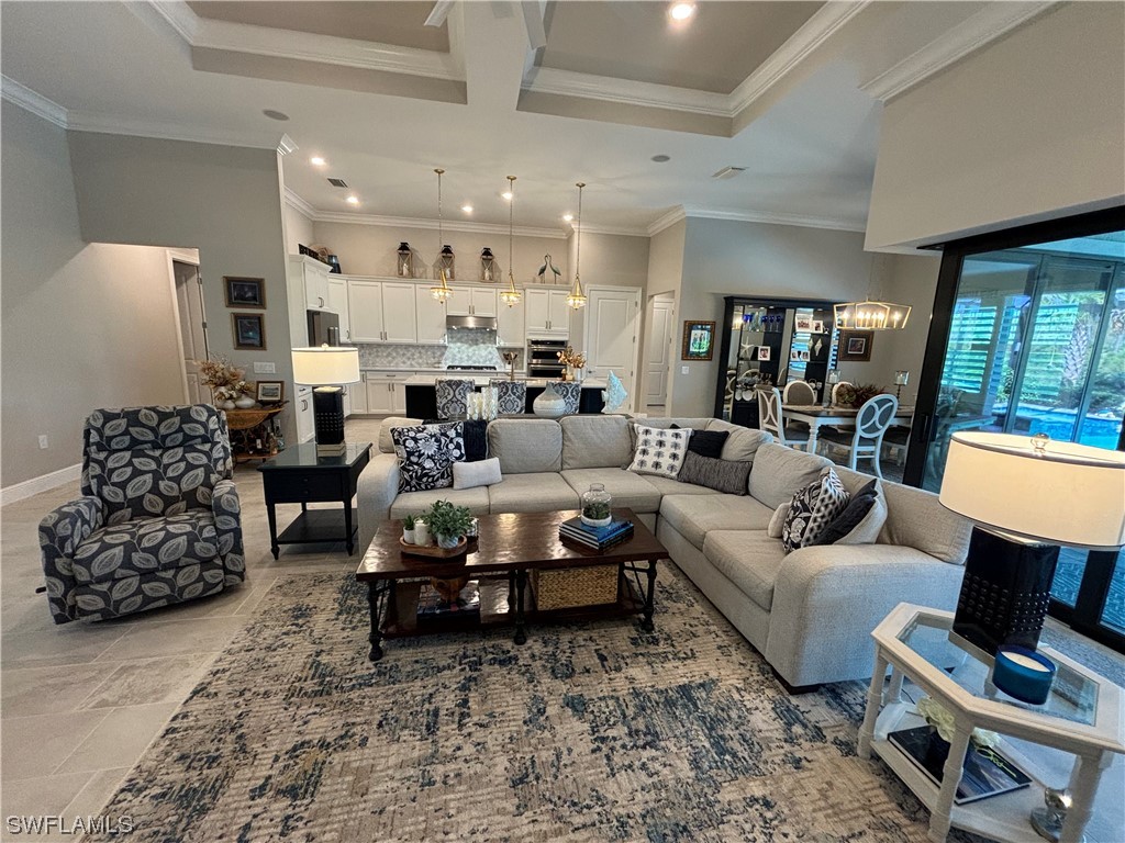 19024 Marquesa DR W