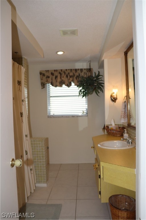 22112 Bronxville AVE