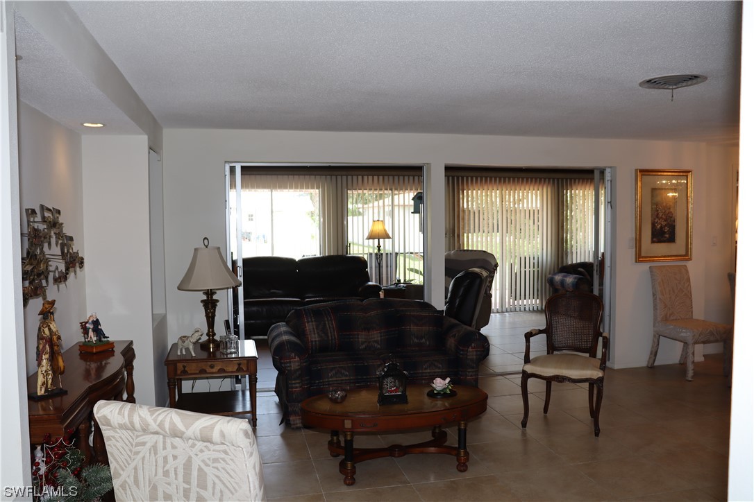 22112 Bronxville AVE