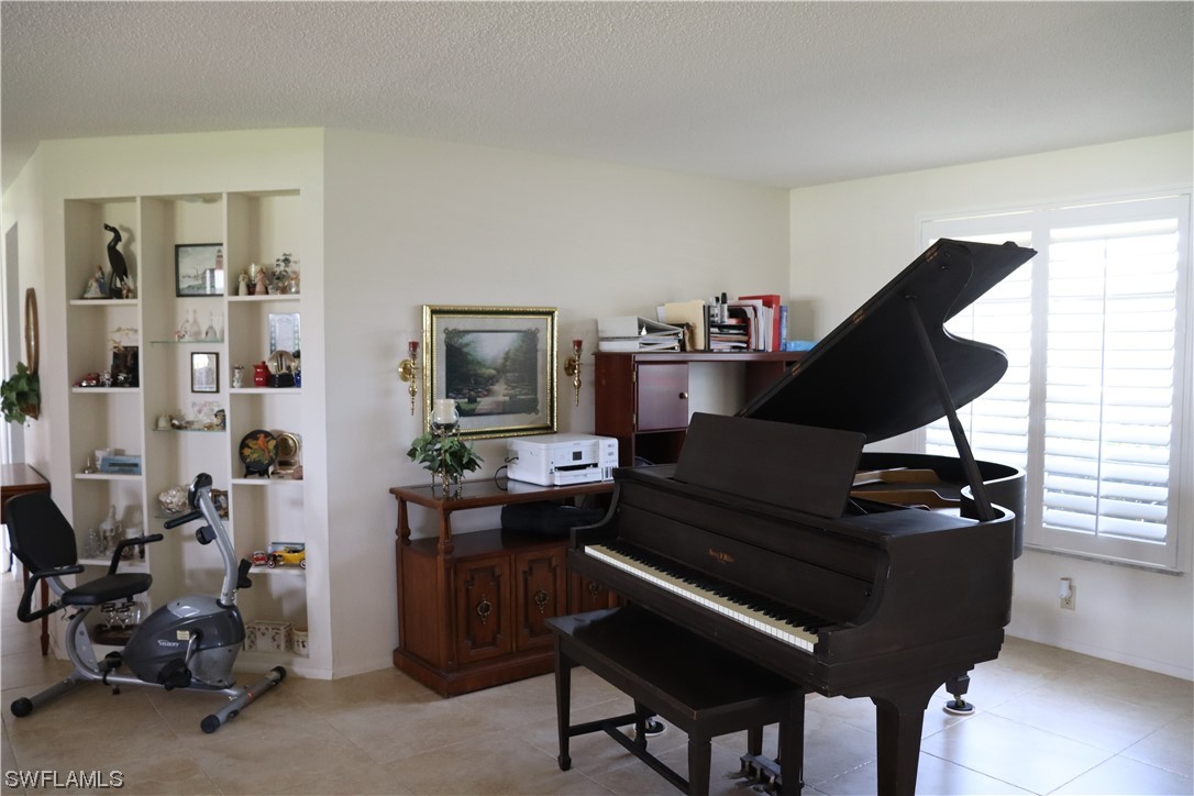 22112 Bronxville AVE