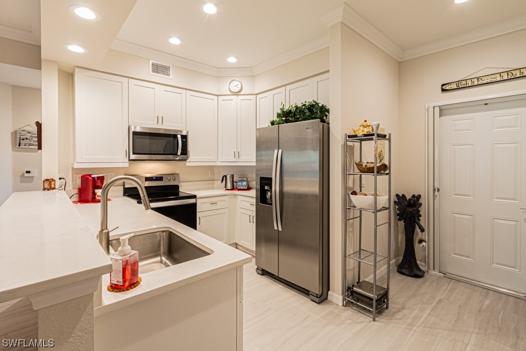 1143 Winding Pines CIR 104