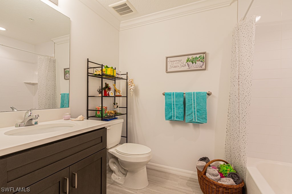 1143 Winding Pines CIR 104