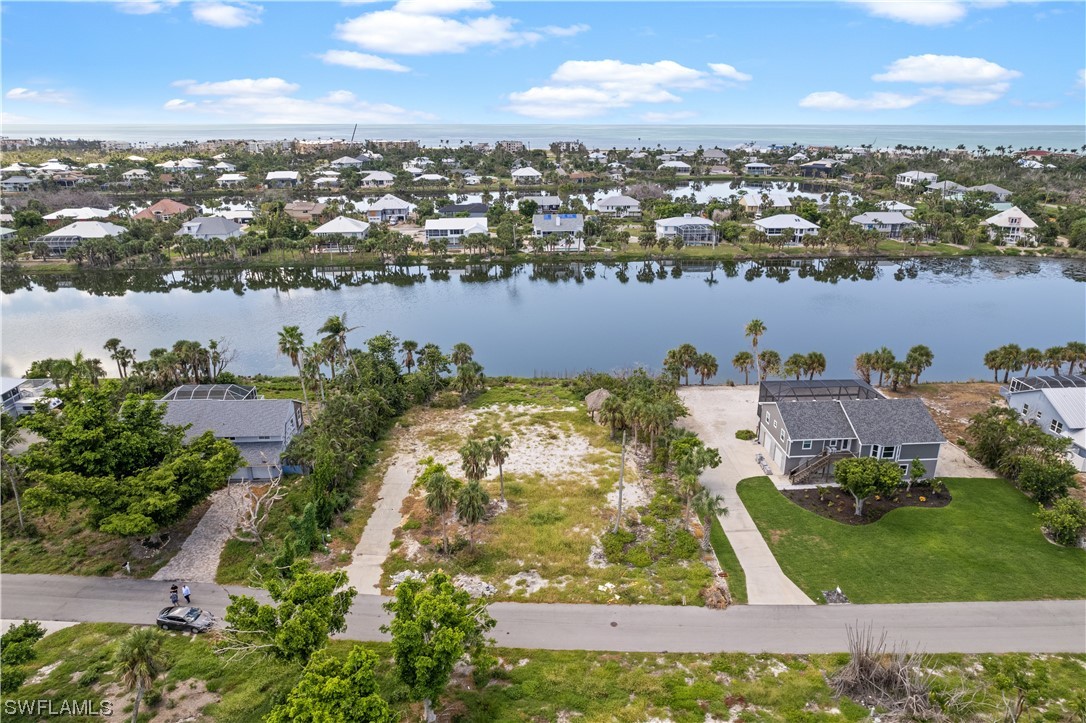 565 Lake Murex Circle