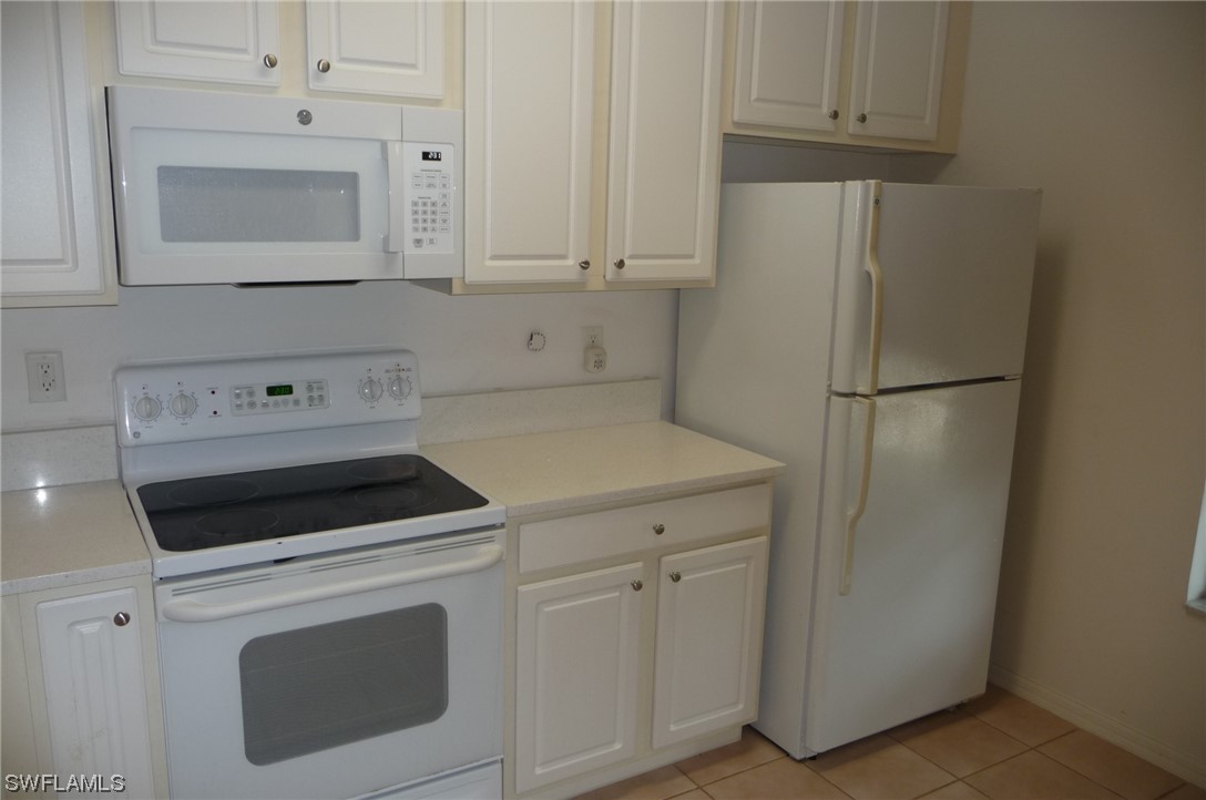 10080 Spyglass Hill LN