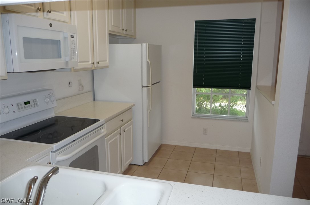 10080 Spyglass Hill LN