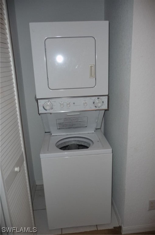 10080 Spyglass Hill LN