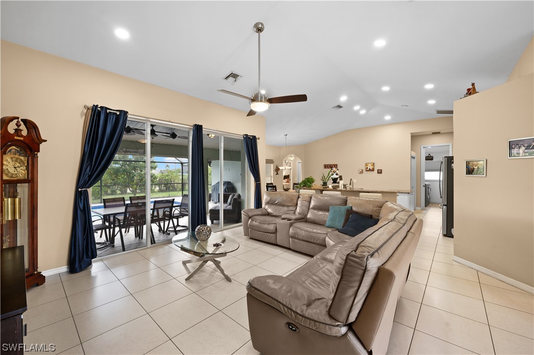 2122 SW 25th Terrace