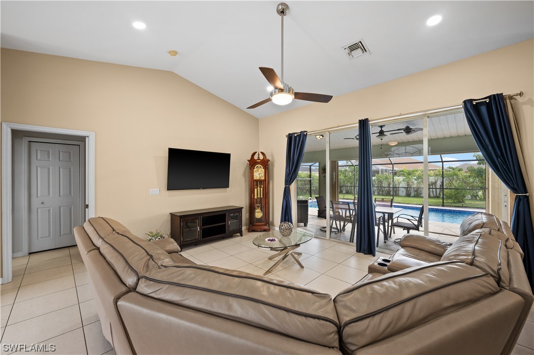 2122 SW 25th Terrace