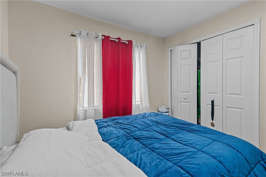 129-131 Jenna Avenue S