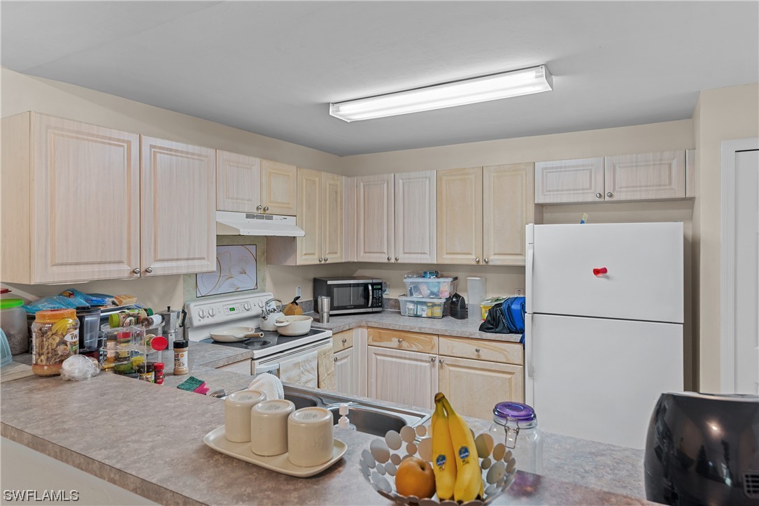 129-131 Jenna Avenue S