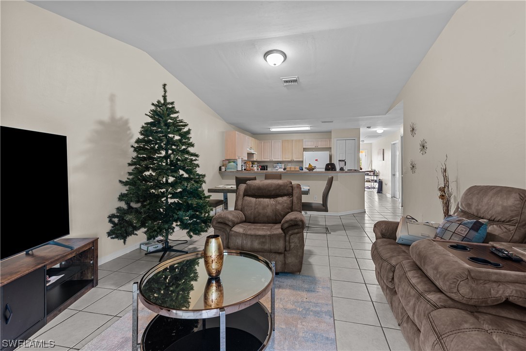 129-131 Jenna Avenue S