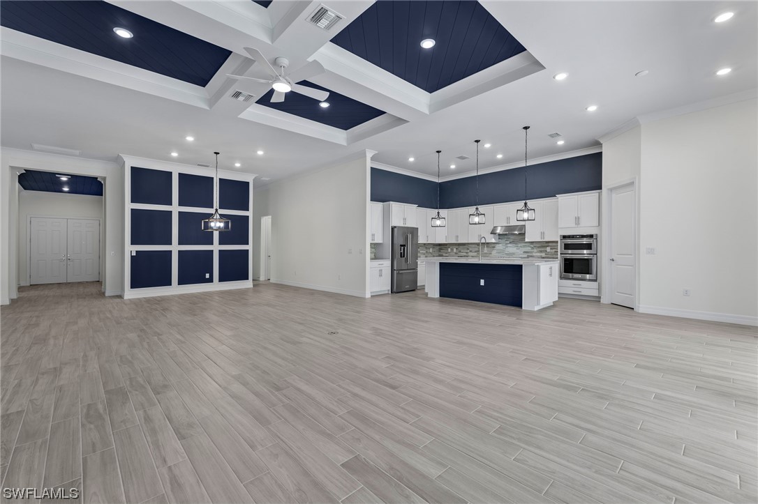 11477 Tiverton TRCE