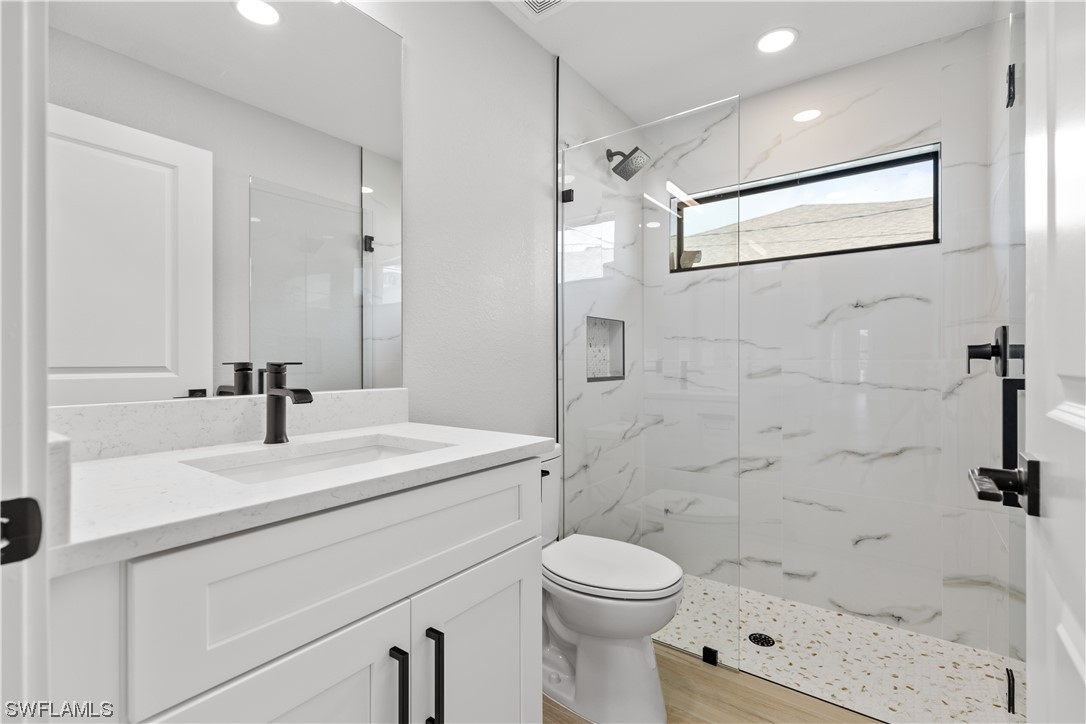 322 NW 5th ST