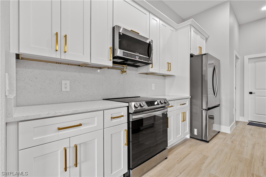 322 NW 5th ST