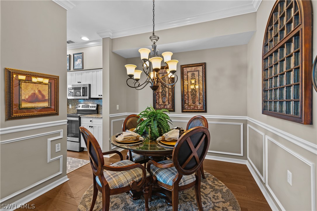 10390 Washingtonia Palm WAY 4442
