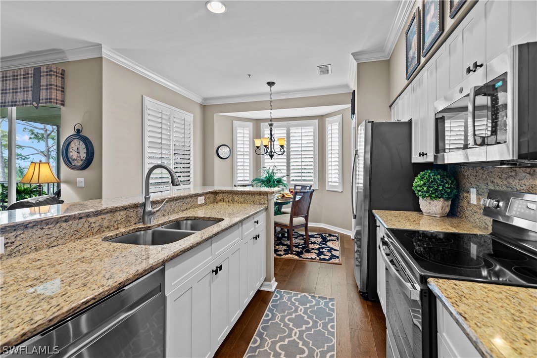 10390 Washingtonia Palm WAY 4442