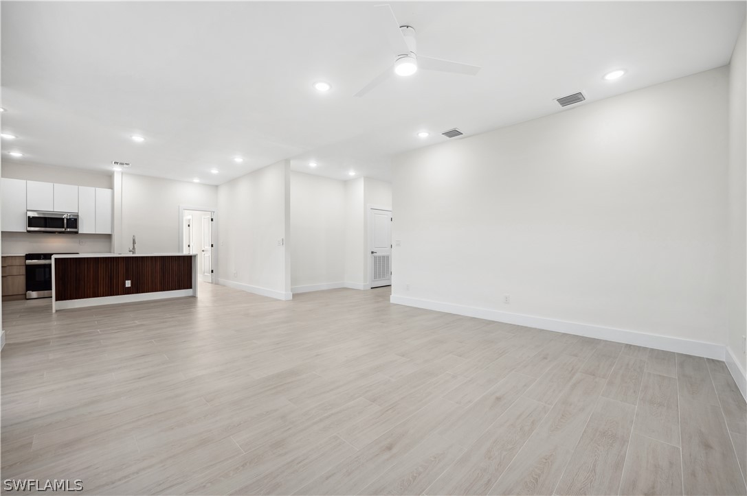 2232 NW 7th ST