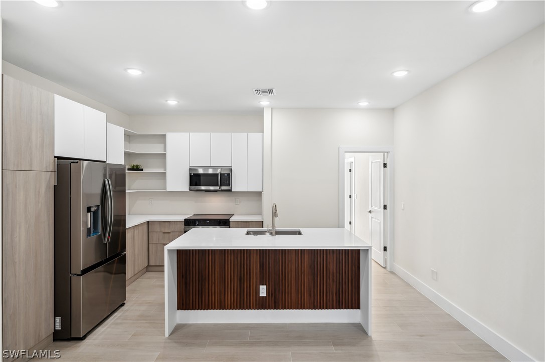 2232 NW 7th ST