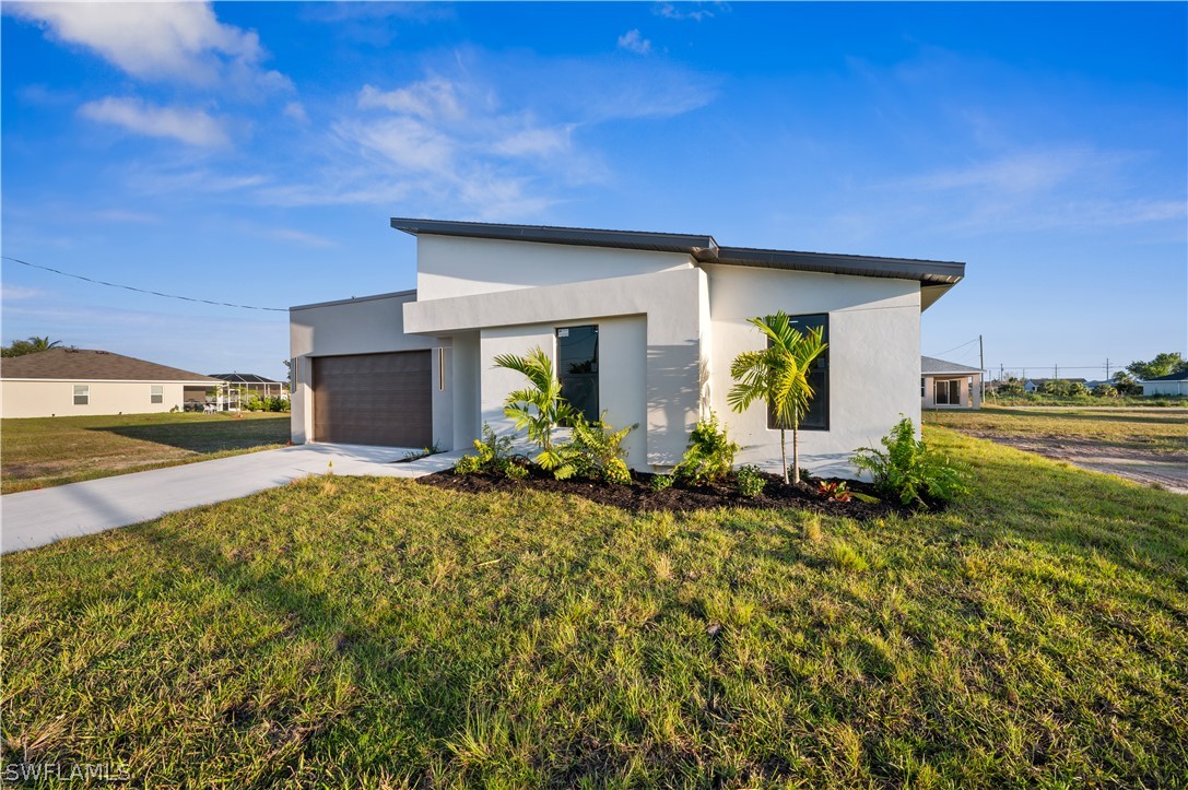 2232 NW 7th ST