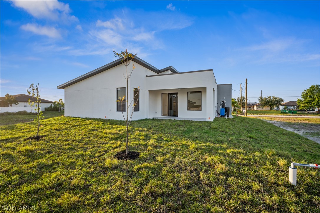 2232 NW 7th ST