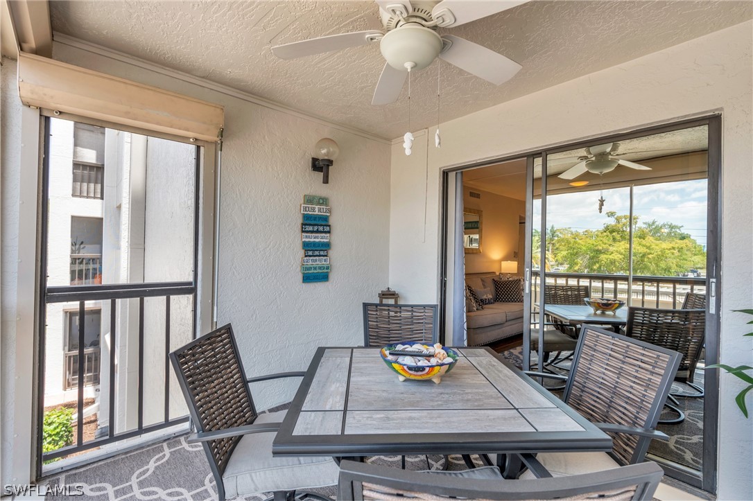 2121 Collier AVE 204