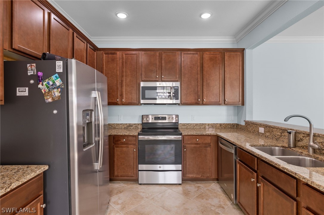 8894 Via Isola CT