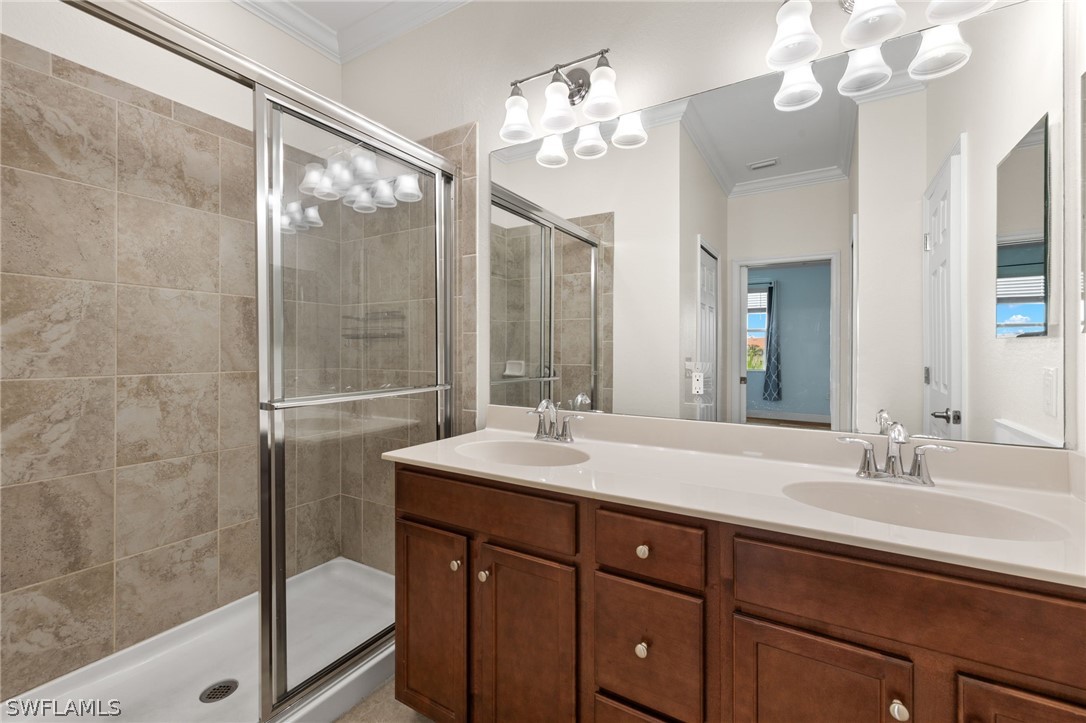 8894 Via Isola CT