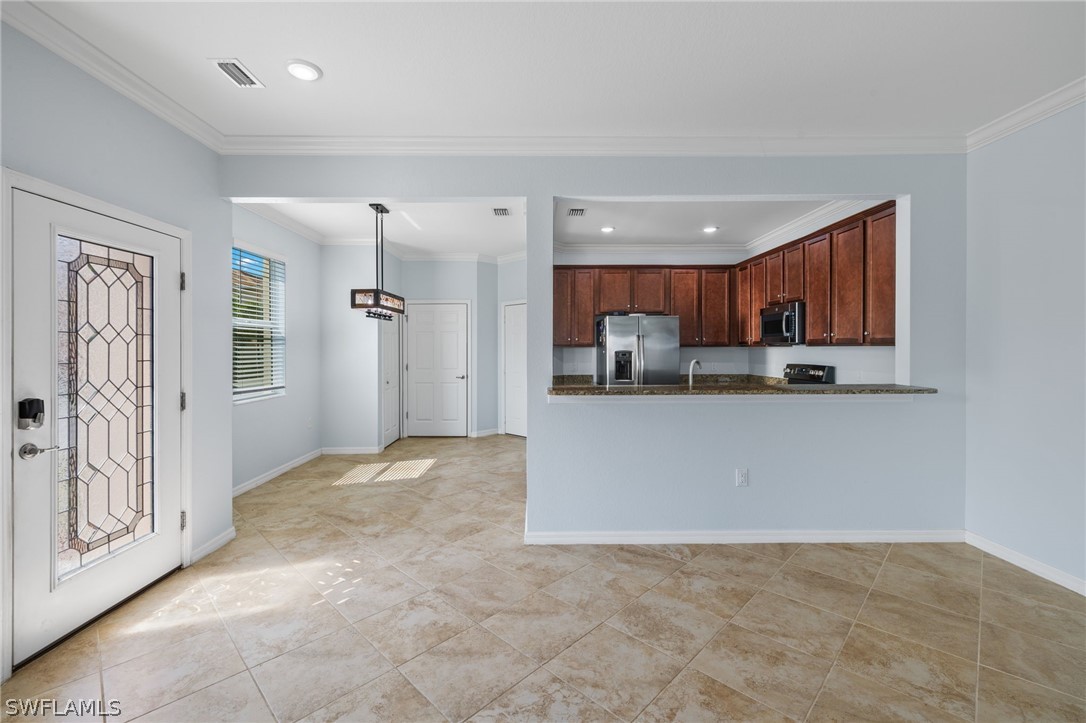 8894 Via Isola CT