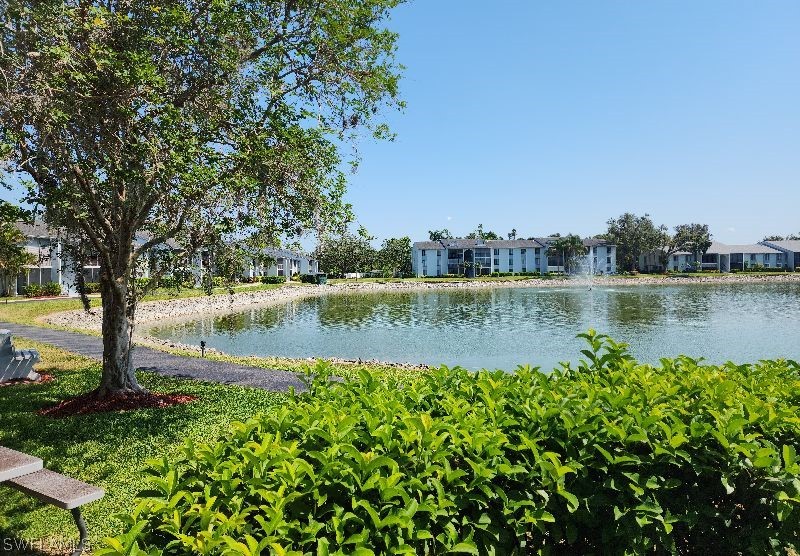 4661 Lakeside Club BLVD 10-B2