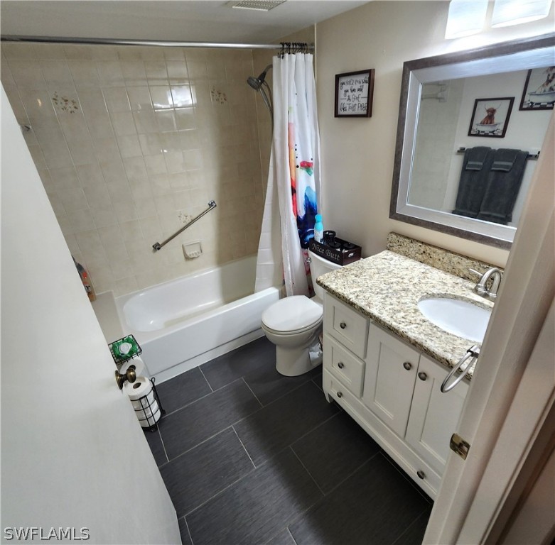 4661 Lakeside Club BLVD 10-B2