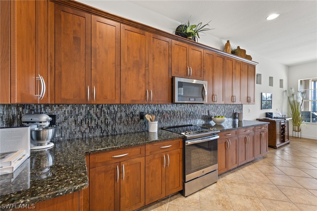 11115 Laughton CIR