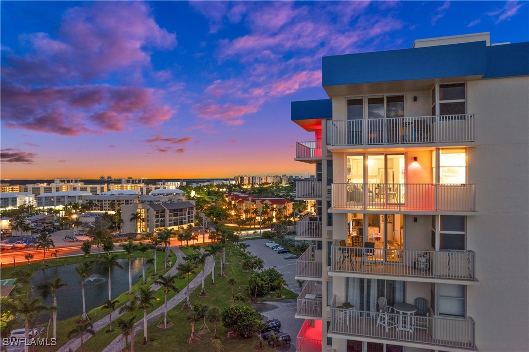 7360 Estero BLVD 1107