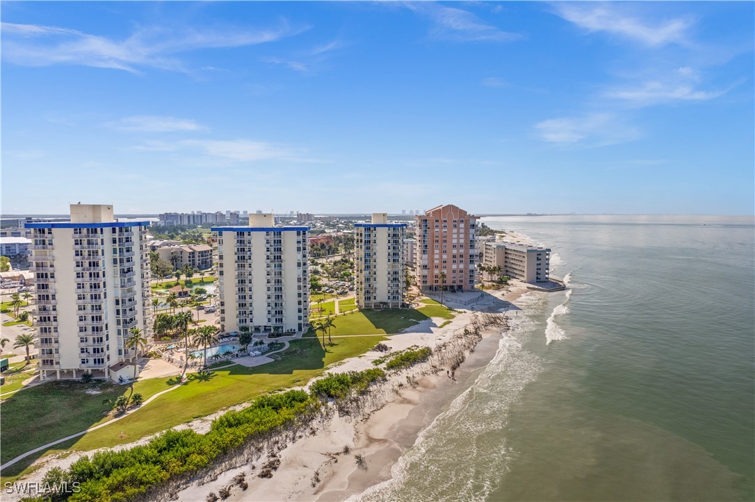7360 Estero BLVD 1107