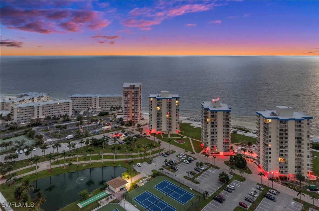 7360 Estero BLVD 1107