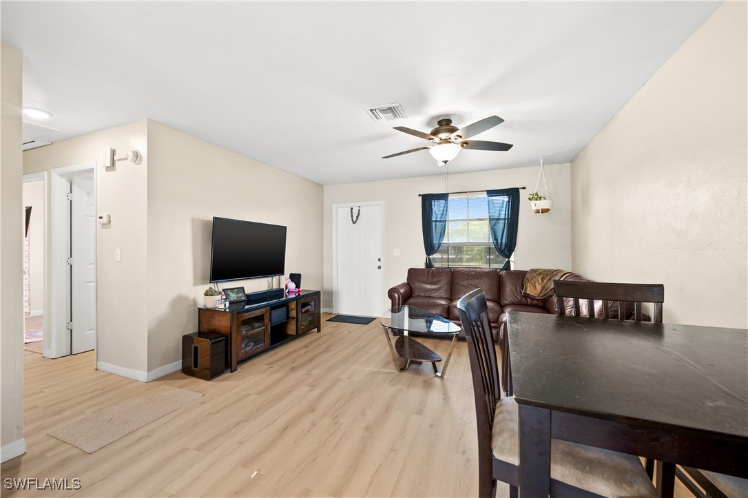 1401/1403 NE 8th ST