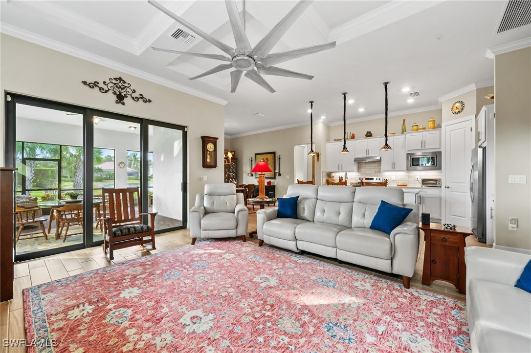 10810 Maitland WAY