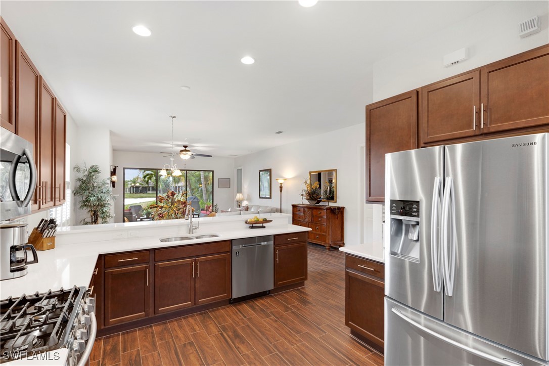 11655 Meadowrun CIR