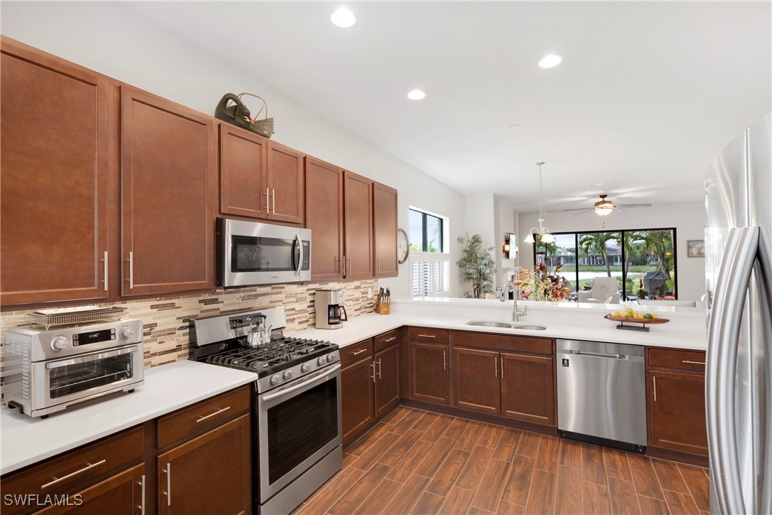 11655 Meadowrun CIR