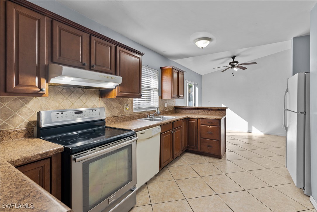 232 SE 3rd TER