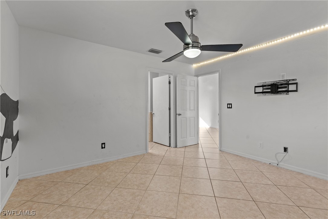 232 SE 3rd TER