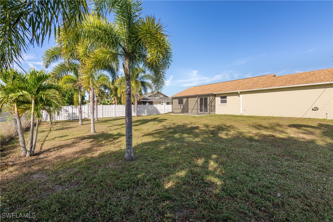 232 SE 3rd TER