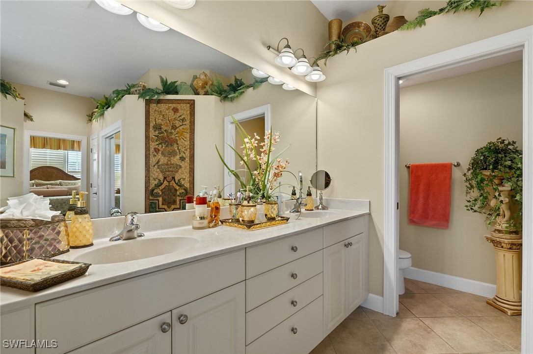 11120 Laughton CIR