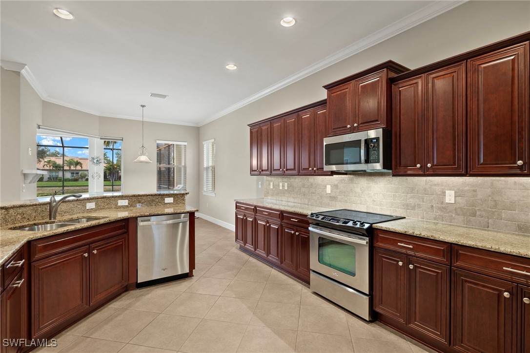 11108 Laughton CIR