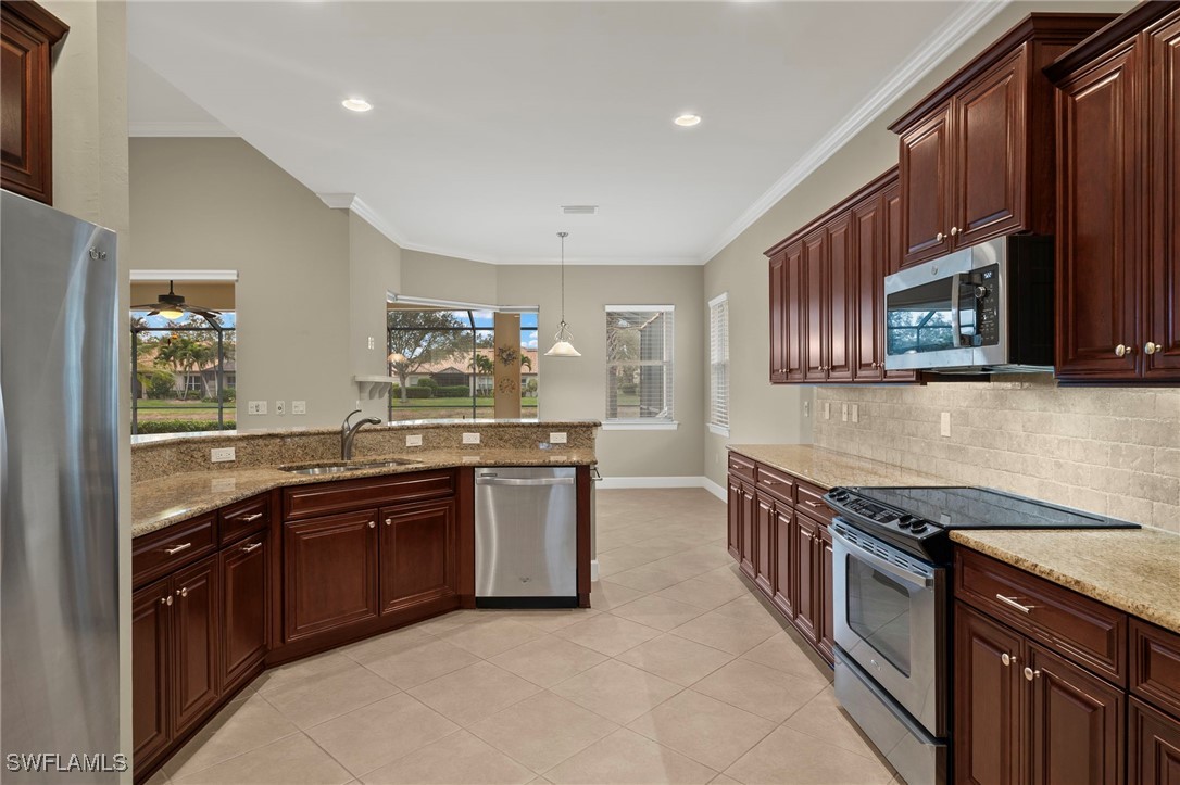 11108 Laughton CIR