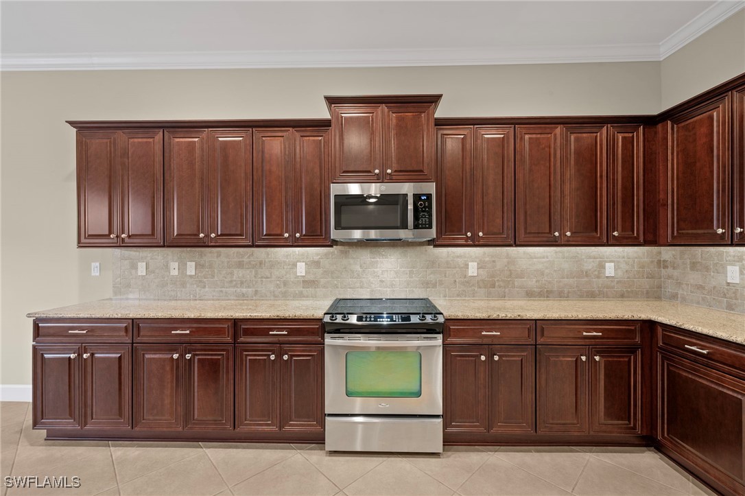 11108 Laughton CIR